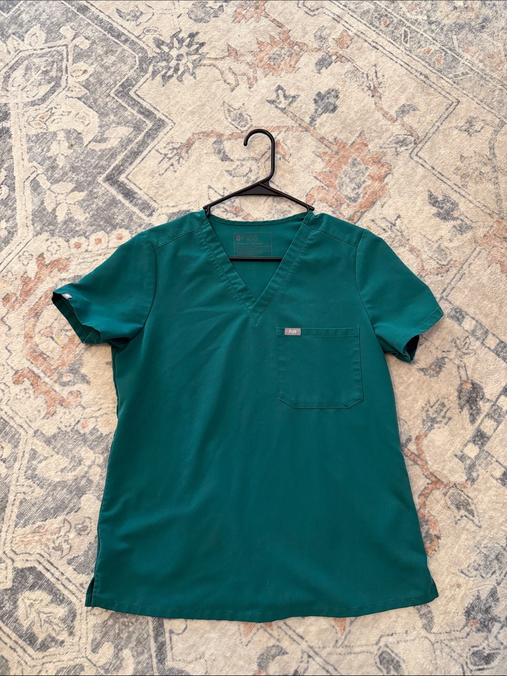 FIGS Hunter Green V-Neck Scrub Top